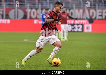 Mailand, Italien. 15 Dez, 2019. Suso von AC Mailand in der Serie A-Spiel zwischen dem AC Mailand und Sassuolo im Stadio San Siro, Mailand, Italien am 15. Dezember 2019. Foto: Mattia Ozbot. Nur die redaktionelle Nutzung, eine Lizenz für die gewerbliche Nutzung erforderlich. Keine Verwendung in Wetten, Spiele oder einer einzelnen Verein/Liga/player Publikationen. Credit: UK Sport Pics Ltd/Alamy leben Nachrichten Stockfoto