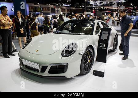 Nonthaburi, THAILAND, Dezember 2018: Porsche 911 Carrera GTS auf Anzeige in Bangkok International Motor Expo 2018 Impact Arena Ausstellung Muangthon Stockfoto