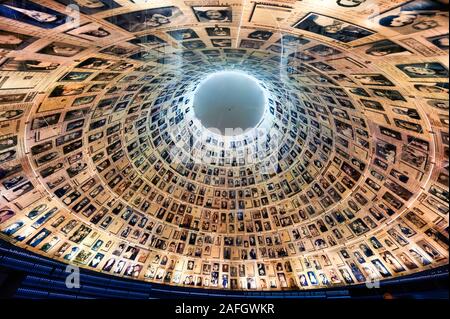 Jerusalem Israel. Yad Vashem. Gedenkstätte für die Opfer des Holocaust. Die Halle der Namen Stockfoto