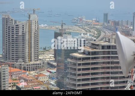 Luanda/Angola - 11/28/2016: Luftbild der Innenstadt von Luanda, die Bucht und den Hafen von Luanda, Rn und zentralen Gebäude, in Angola Stockfoto
