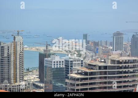 Luanda/Angola - 11/28/2016: Luftbild der Innenstadt von Luanda, die Bucht und den Hafen von Luanda, Rn und zentralen Gebäude, in Angola Stockfoto