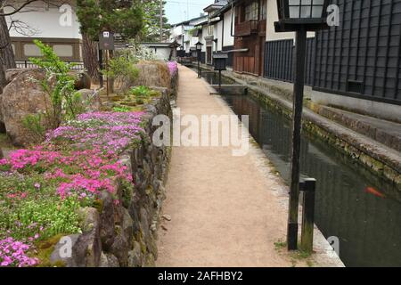 Furukawa Dorf Hida, Präfektur Gifu, Japan. Berühmte Altstadt mit Wasserkanäle. Stockfoto