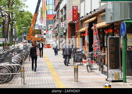 KAWASAKI, Japan - 10. Mai, 2012: die Menschen in Kawasaki, Japan. Kawasaki City wird von 1,44 Mio. Menschen bewohnt. Stockfoto