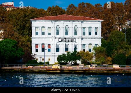 Istanbul, Türkei. November 21, 2019. Besiktas High School (Besiktas Anadolu Lisesi) Stockfoto