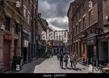 LIVERPOOL, Großbritannien - 13 August: Temple Court Street, eine Straße in der berühmten Cavern Quarter, ein beliebtes Touristenziel am 13. August 201 Stockfoto