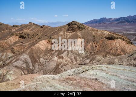 Zabriskie Point, diese kurze Wanderung zu einem spektakulären Blick ist einer der bekanntesten Parks im Death Valley, USA Stockfoto