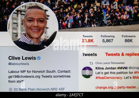 Twitter konto von Clive Lewis - Mitglied des Parlaments für Norwich Süden. Labour Party Leader, Jeremy Corbyn verkündete, daß er nicht die Arbeit in eine andere Wahl führen und wird auch im neuen Jahr nach Labour 203 Sitze gewann, in der allgemeinen Wahl 2019 verlieren 59 Sitze aus der Umfrage im Jahr 2017. Stockfoto