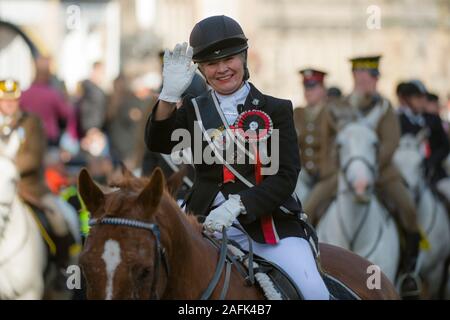 Reiten der Marken Zeremonie auf der Royal Mile in Edinburgh. Die jährliche Veranstaltung fand im historischen Zentrum der Stadt und war der Höhepunkt der gemeinsamen Wahlkreise, in denen Männer und Frauen zu Pferd die Altstadt grenzen Credit: Euan Cherry überprüft Stockfoto