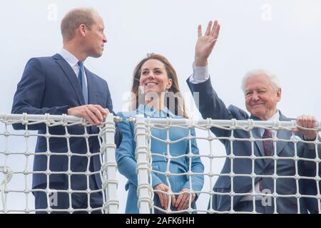 Der Herzog und die Herzogin von Cambridge, und David Attenborough nehmen an der Taufe des RRS David Attenborough in Birkenhead. Credit: Euan Cherry Stockfoto