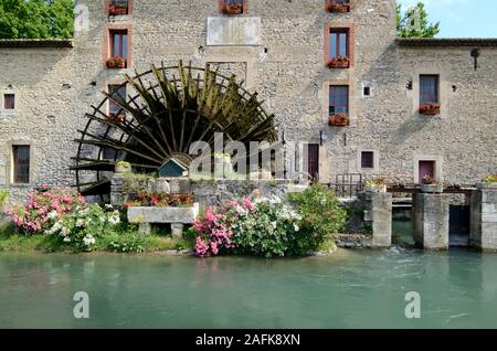 Historische c 19 Wasser Rad oder Waterwheel & Wassermühle oder Mühle Haus Aix-en-Provence Vaucluse Provence Frankreich Stockfoto