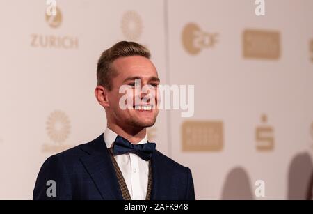 Baden Baden, Deutschland. 15 Dez, 2019. Athleten Johannes Etagen wird über sie abgestimmt werden portsman's des Jahres" auf dem roten Teppich im Kurhaus. Quelle: Patrick Seeger/dpa/Alamy leben Nachrichten Stockfoto