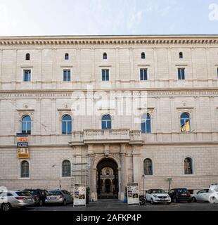 Italien Lazio Roma - Palazzo Della Cancelleria - Restaurato - Italien Latium Rom - Palazzo Della Cancelleria - Restauriert - Seite Piazza Della Cancelleria Stockfoto