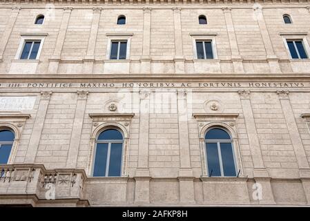 Italien Lazio Roma - Palazzo Della Cancelleria - Restaurato - Italien Latium Rom - Palazzo Della Cancelleria - Restauriert - Seite Piazza Della Cancelleria Stockfoto