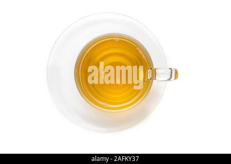 Glas grüner Tee Tasse auf weißem Hintergrund, Ansicht von oben Stockfoto