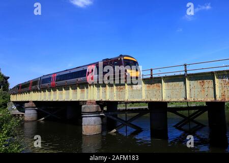 C2C, 170 397, Fluss Nene, Peterborough, Cambridgeshire, England, Großbritannien Stockfoto