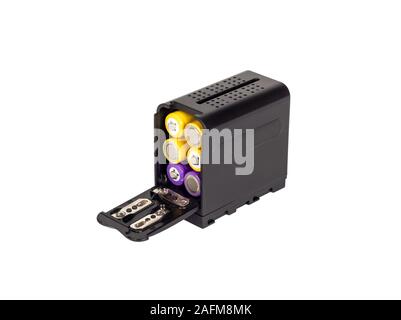 Batteriehalter für die Kamera. Batterie Gehäuse. Auf weissem Hintergrund. Stockfoto