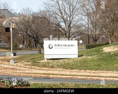 CHARLOTTE, NC, USA-8 Dezember 2019: ein Straßenschild für Collins für Luft- und Raumfahrt. Stockfoto