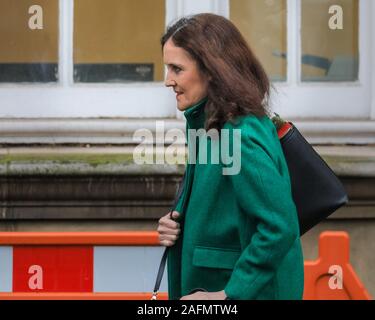 Westminster, London, 16. Dezember 2019. Theresa Villiers, Abgeordnete, Abgeordnete des Parlaments und Staatssekretärin für Umwelt, Ernährung und ländliche Angelegenheiten. Neue und zurückkehrende Abgeordnete und Minister kehren nach Westminster zurück. Kredit: Imageplotter/Alamy Live Nachrichten Stockfoto