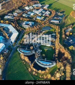 Luftbild, IWG Innovationszentrum Wiesenbusch Gladbeck, Business Center, am Wiesenbusch, Gladbeck, Ruhrgebiet, Nordrhein-Westfalen, Deutschland, DE, E Stockfoto