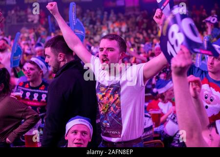 London, Großbritannien. 16 Dez, 2019. London, 16-12-2019, dartfan während der William Hill, World Championship Darts, PDC. Credit: Pro Schüsse/Alamy leben Nachrichten Stockfoto