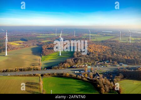 , Luftaufnahme, Windkraftanlagen, Raststätte Hohe Mark Ost, Raststätte Hohe Mark West, Naturpark Hohe Mark, Haltern am See, Ruhr Stockfoto