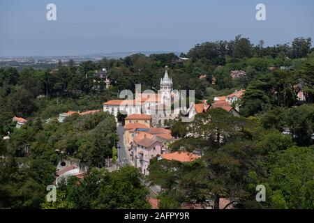Blick auf Sintra Dorf, Burg der Mauren, Sintra, Lissabon, Portugal, Europa Stockfoto