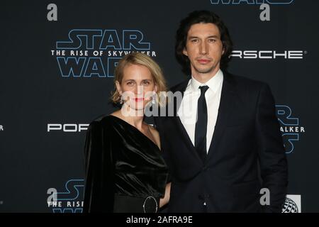 Hollywood, Ca. 16 Dez, 2019. Joanne Tucker und Adam zu Star Wars: Der Aufstieg von Skywalker Premiere auf El Capitan Theatre in Hollywood, Kalifornien am 16. Dezember 2019. Credit: Faye Sadou/Medien Punch/Alamy leben Nachrichten Stockfoto