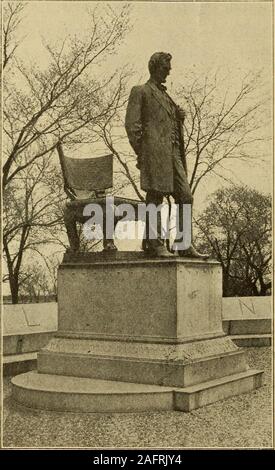. Gesundheit in Haus und Stadt. als ISO-GESUNDHEIT IN HAUS UND STADT private Park für hundert Jahre hat schönsten Feriendörfer Rasenflächen und Bäumen hergestellt. In St. Louis, Forest Park, die Welten der Messe, ist der größte Park, und wird in seiner nat erhalten werden - Ural Schönheit. Der Park System ofChicago. - Der Park | System von Chicago isone Die kom- plette und umfangreiche indiesem Land. Es besteht aus sieben largeparks, fünf kleinere Parks und 40 Meilen von Bou Levard-Anschluss • theparks und bildet in der Nähe von-ly einen vollständigen Kreis. Die verschiedenen Möglichkeiten der verschiedenen inwhich areinteresting parkshave entwickelt worden. Jackso Stockfoto