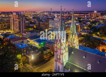 Savannah ist die älteste Stadt im US-Bundesstaat Georgia und ist der Grafschaftssitz von Chatham County. Stockfoto