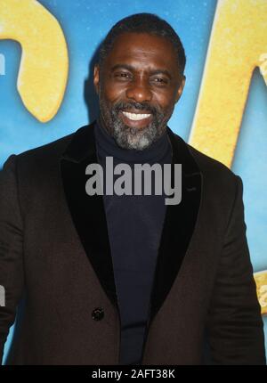 Dezember 16, 2019, New York City, New York, USA: Schauspieler Idris Elba die Weltpremiere von "Cats" in der Alice Tully Hall statt. (Bild: © Nancy Kaszerman/ZUMA Draht) Stockfoto
