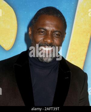 Dezember 16, 2019, New York City, New York, USA: Schauspieler Idris Elba die Weltpremiere von "Cats" in der Alice Tully Hall statt. (Bild: © Nancy Kaszerman/ZUMA Draht) Stockfoto