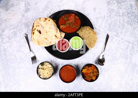 Dhaba Stil Nicht Veg Thali. Stockfoto