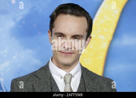 New York, Vereinigte Staaten. 17 Dez, 2019. Danny Collins kommt auf dem roten Teppich bei der Weltpremiere von "Cats" in der Alice Tully Hall, Lincoln Center am Montag, Dezember 16, 2019 in New York City. Foto von John angelillo/UPI Quelle: UPI/Alamy leben Nachrichten Stockfoto