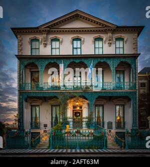 Der Gouverneur John Rutledge House ist ein historisches Haus in Charleston, South Carolina. Im Jahre 1763 von einem unbekannten Architekten abgeschlossen, es war das Haus von John Stockfoto