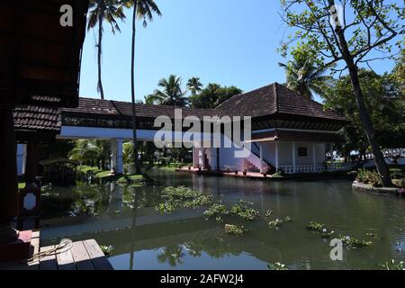 Coconut Lagoon Resort. Kottayam - Kumarakom Rd, Kavanattinkara, Kumarakom, Kerala, Indien 686563 Stockfoto