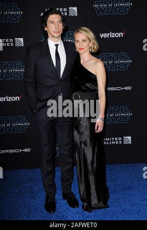 Los Angeles, CA. 16 Dez, 2019. Adam Treiber, Joanne Tucker in der Ankunftshalle für STAR WARS: der Aufstieg von Skywalker Premiere, El Capitan Theatre, Los Angeles, CA 16. Dezember 2019. Credit: Elizabeth Goodenough/Everett Collection/Alamy leben Nachrichten Stockfoto