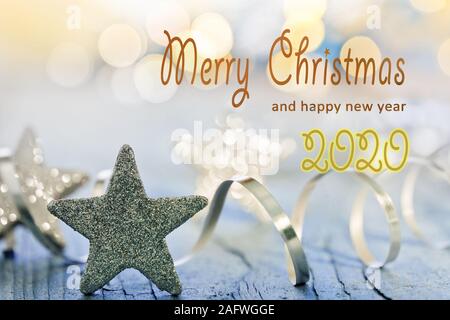 Weihnachten Hintergrund mit Text Frohe Weihnachten 2020 Stockfoto