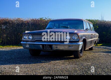 1963 Ford Galaxy Country Sedan Kombi, Patina oder Ratte Look '60s American Car mit einem 6/3 Liter V8 Stockfoto