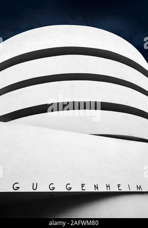 Guggenheim Museum für Moderne Kunst in New York City als Nahaufnahme Stockfoto