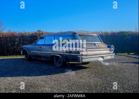 1963 Ford Galaxy Country Sedan Kombi, Patina oder Ratte Look '60s American Car mit einem 6/3 Liter V8 Stockfoto