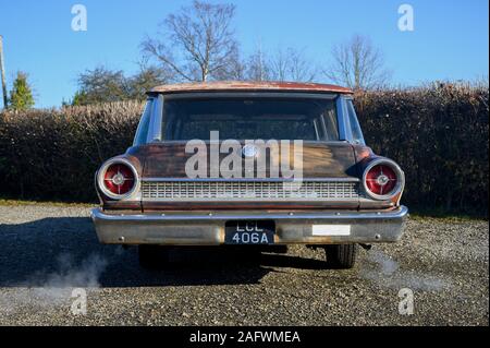 1963 Ford Galaxy Country Sedan Kombi, Patina oder Ratte Look '60s American Car mit einem 6/3 Liter V8 Stockfoto