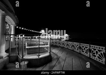 Pier geschlossen Stockfoto