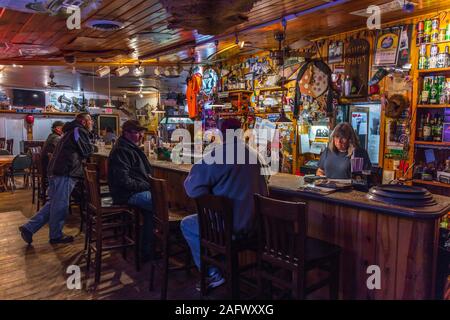 September 28, 2019, Huellet Wyoming, USA - alten Saloon Bar in Huellet Wyoming Stockfoto