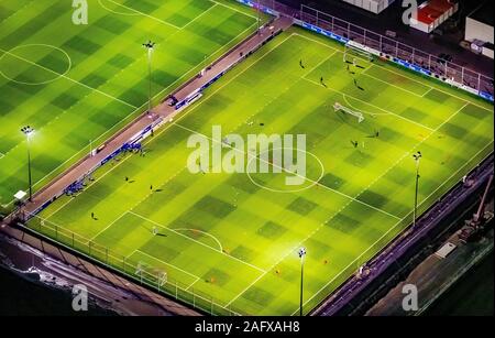 Luftaufnahme des Trainingsgelände von Schalke 04, neben dem Veltinsareana, Veltins Areana, Beckhausen, Gelsenkirchen, Ruhrgebiet,Rhine-Westp Stockfoto