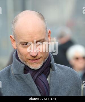 London, UK, 16. Dez 2019, Labour MP Stephen Kinnock verlässt das Haus des Parlaments auf der erste offizielle Tag im Parlament nach der Wahl. Quelle: Uwe Deffner/Alamy leben Nachrichten Stockfoto