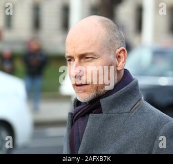 London, UK, 16. Dez 2019, Labour MP Stephen Kinnock verlässt das Haus des Parlaments auf der erste offizielle Tag im Parlament nach der Wahl. Quelle: Uwe Deffner/Alamy leben Nachrichten Stockfoto