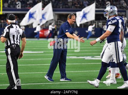 15.12.2019: Dallas Cowboys Head Coach Jason Garrett während ein NFL Spiel zwischen den Los Angeles Rams und die Dallas Cowboys bei AT&T Stadium in Arlington, TX Dallas besiegt Los Angeles 44-21 Albert Pena/CSM Stockfoto
