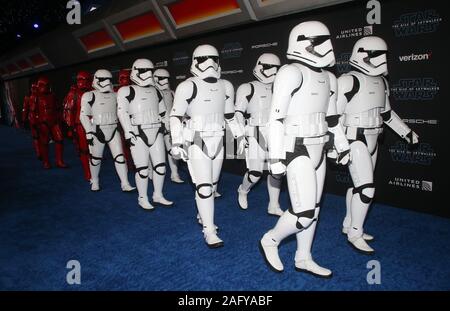 HOLLYWOOD, CA - 16 Dezember: Sturmtruppen, bei der Premiere von Disney's 'Star Wars: Der Aufstieg der Skywalker' am El Capitan Theatre in Hollywood, Kalifornien am 16. Dezember 2019. Credit: Faye Sadou/MediaPunch Stockfoto