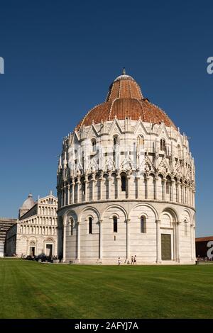 Taufkapelle St. Johannes/Baptisterium San Giovanni in der Piazza dei Miracoli in Pisa Toskana Italien EU Stockfoto