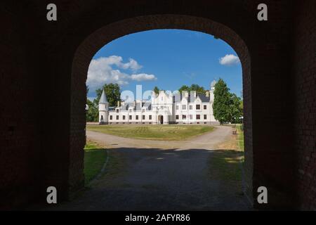 Alatskivi Schloss ist eines der bekanntesten Schlösser in Estland. Die Architektur war das Gehirn Kind von Baron Arved von Nolcken. Stockfoto